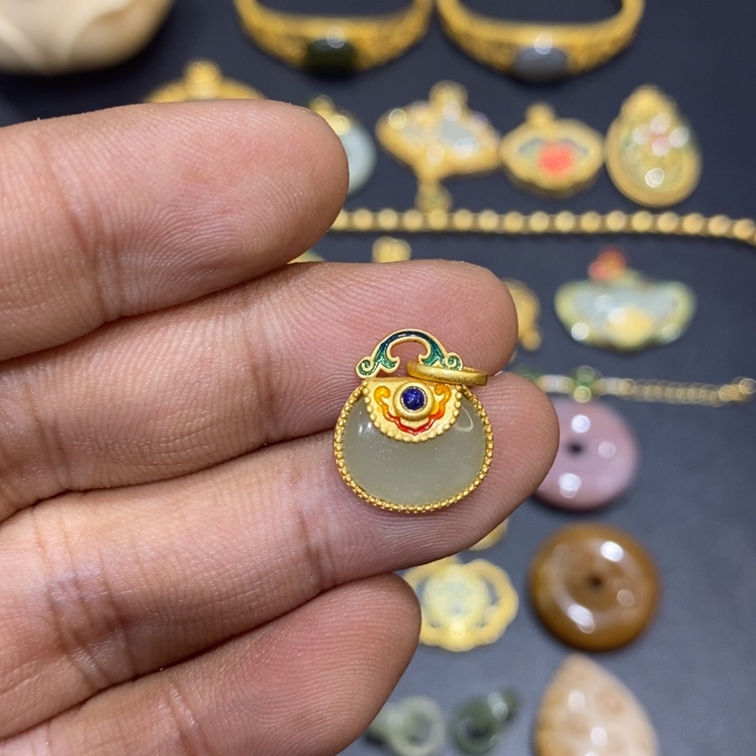 和田玉颈饰银S925镀金镶嵌