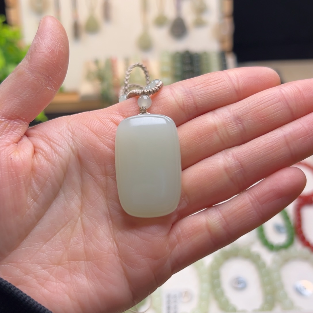 和田玉吊坠(不含链)未镶嵌༺**༻