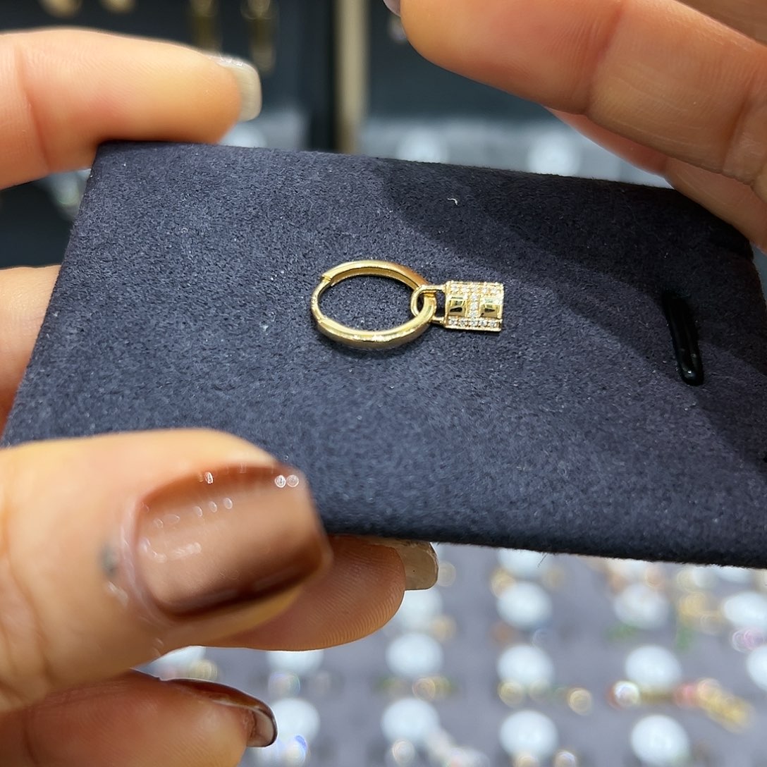 钻石耳饰18K金镶嵌单只