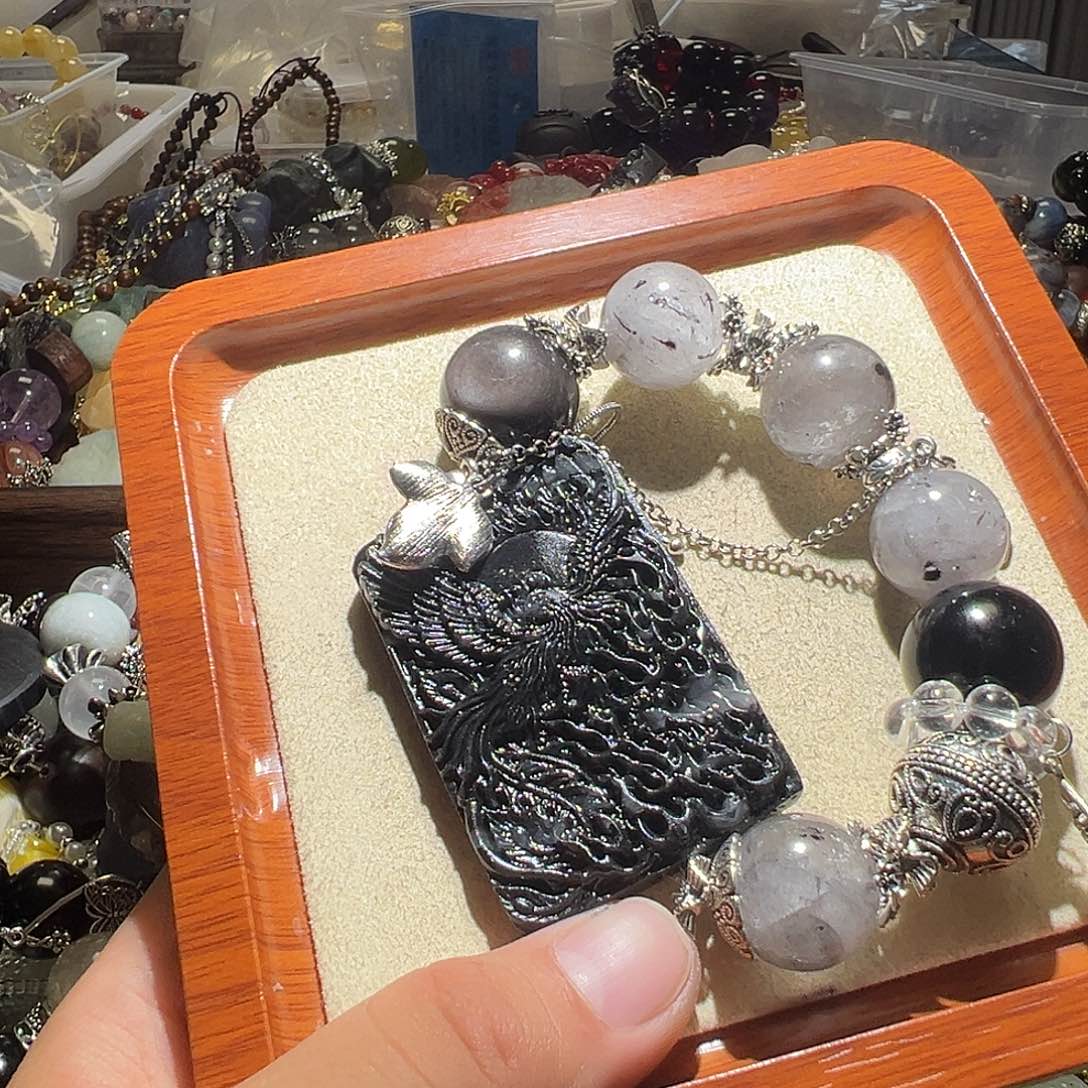 未镶嵌水晶手链水晶手链