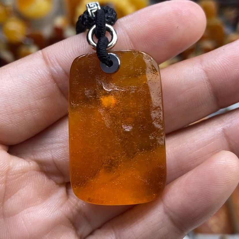 【闪购商品】琥珀颈饰未镶嵌