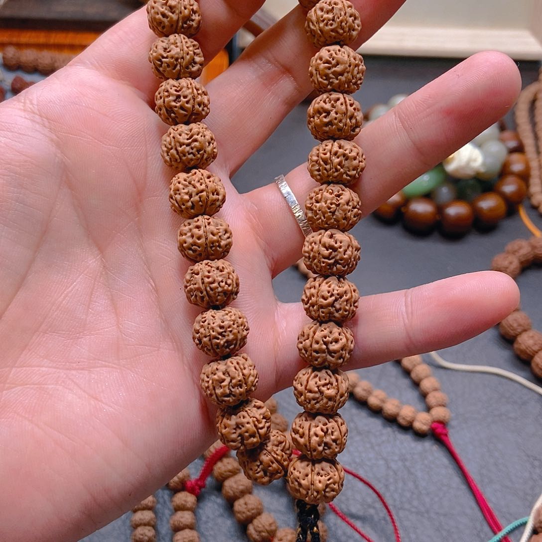 金刚菩提手串椒**来凹底