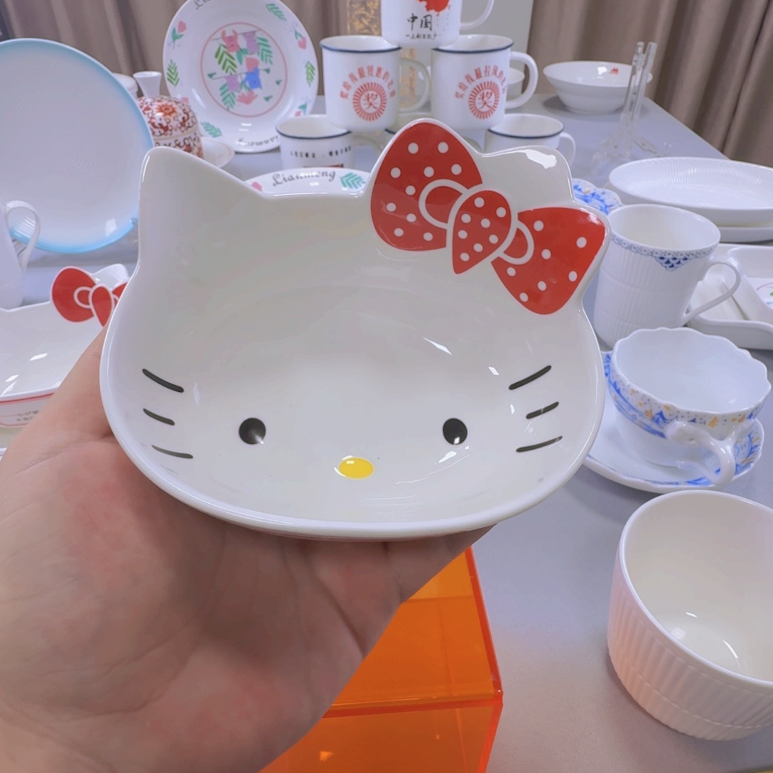 5.5猫碗红斑点水滴蝴蝶结