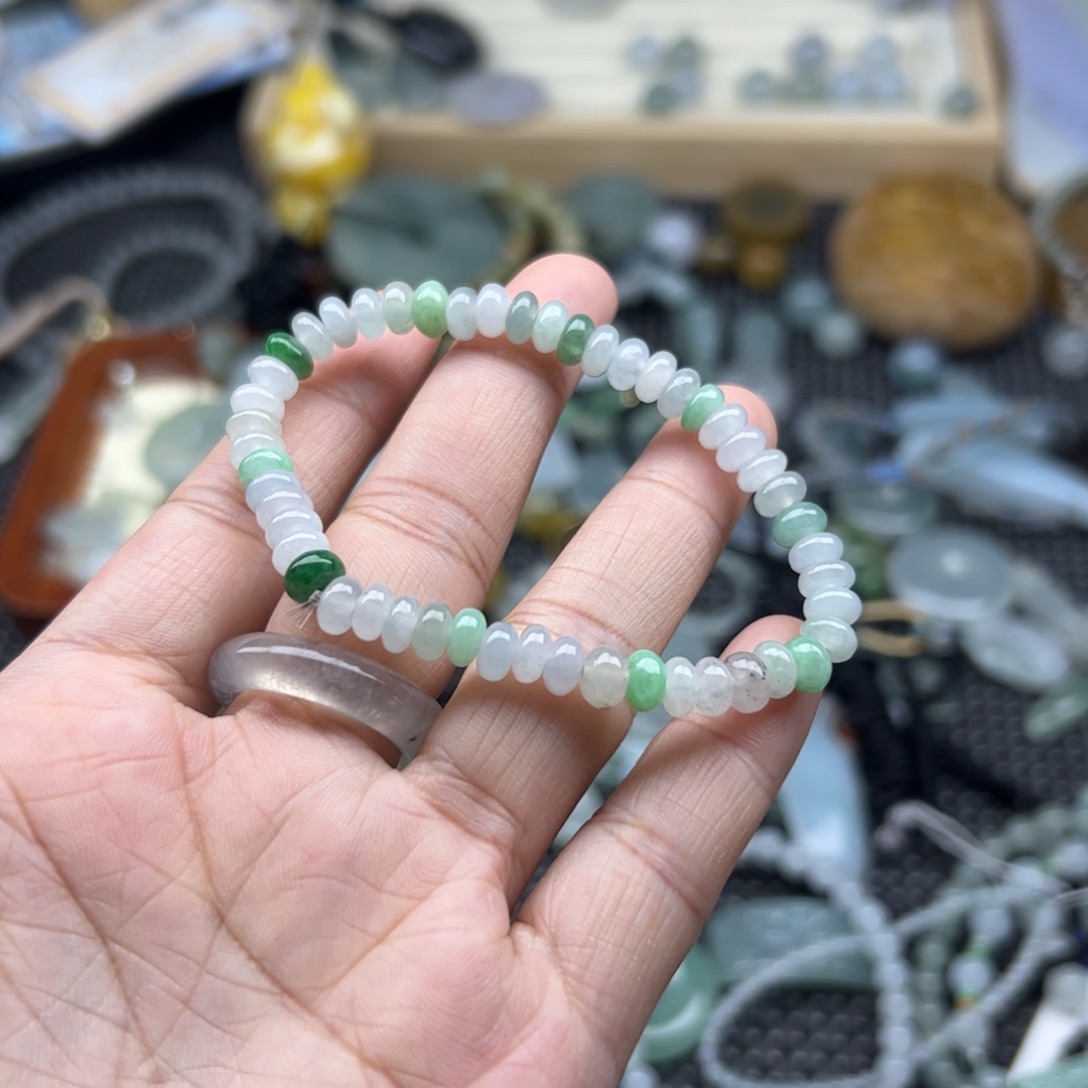 颈饰未镶嵌翡翠鼓珠