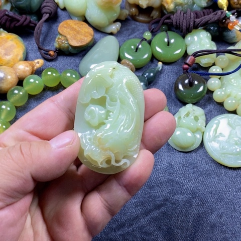 颈饰未镶嵌和田玉（碧玉）喜****道