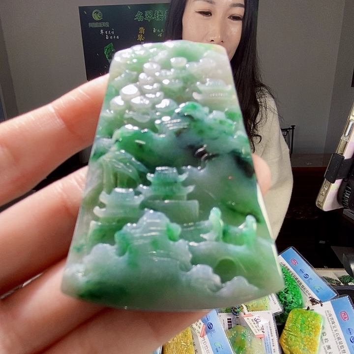 颈饰未镶嵌翡翠翡翠