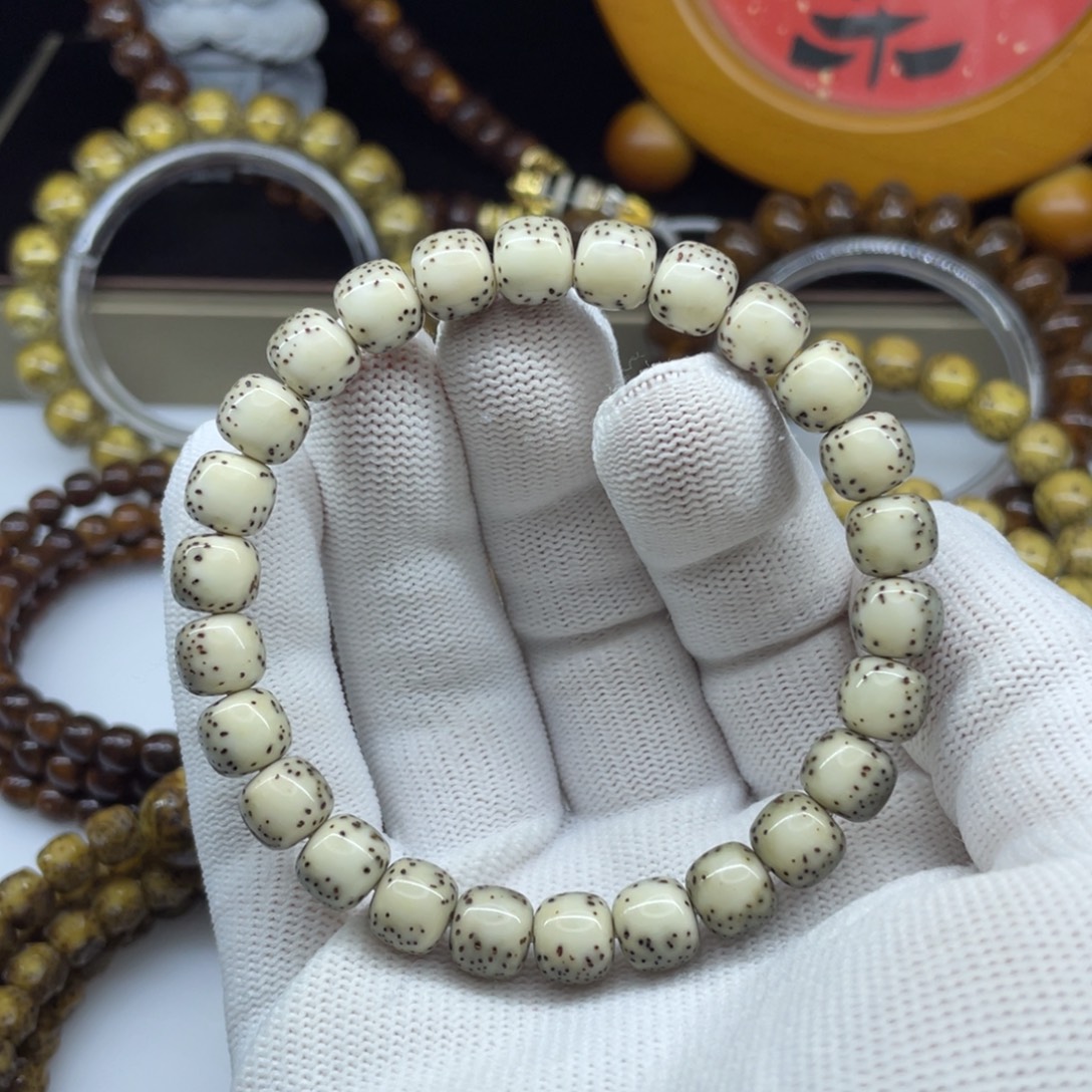 吊坠星月菩提9×8河豚