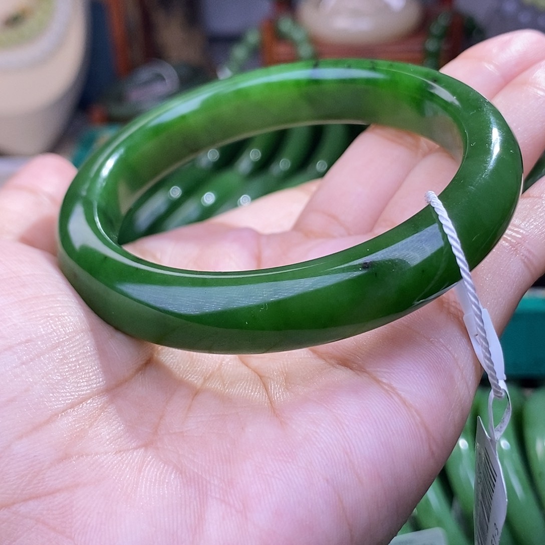 和田玉毕业级老矿料碧玉辣绿手镯58.7未镶嵌