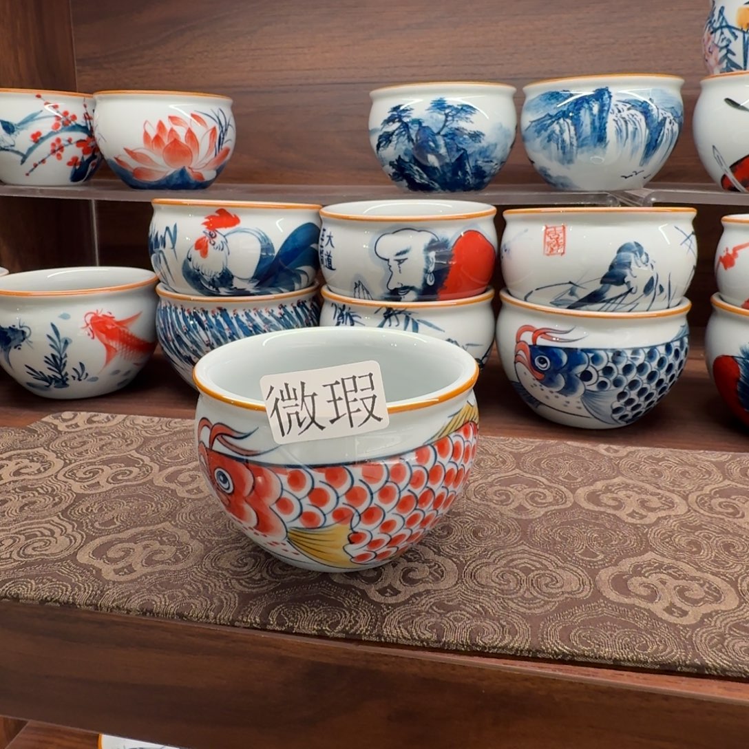 釉下手绘茶具微瑕