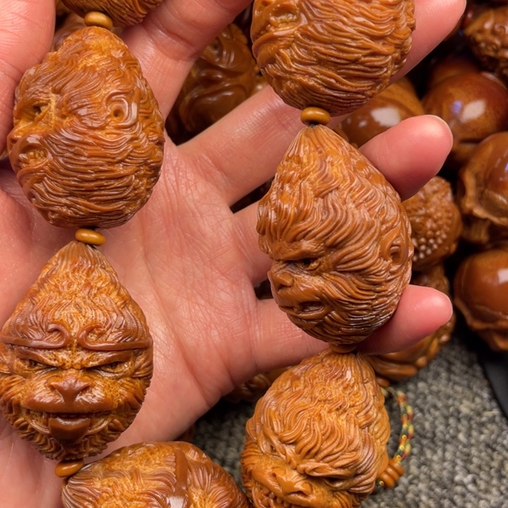 橄榄核吊坠变**刚橄榄