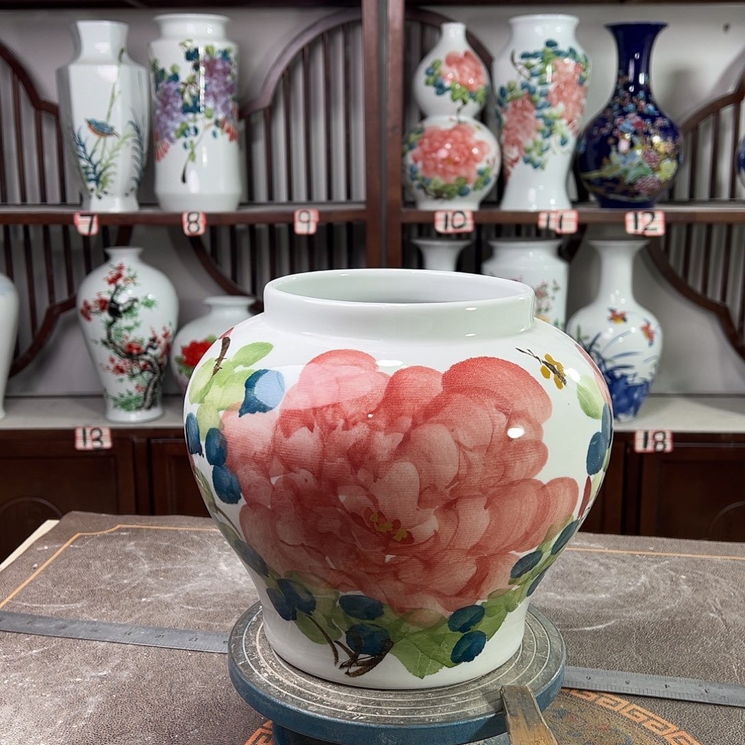 陶摆件景德镇陶瓷大口红牡花