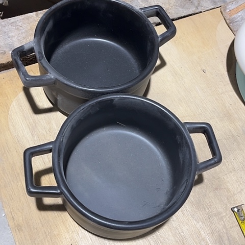 微瑕，明火，口径13，高7无盖2个650毫升