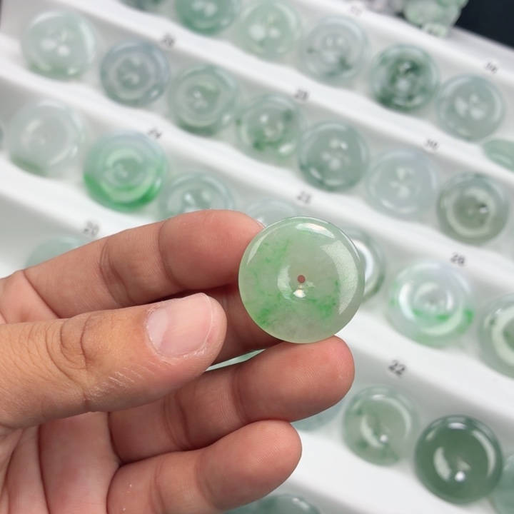 翡翠未镶嵌颈饰缅甸天然A货翡翠28-4.6