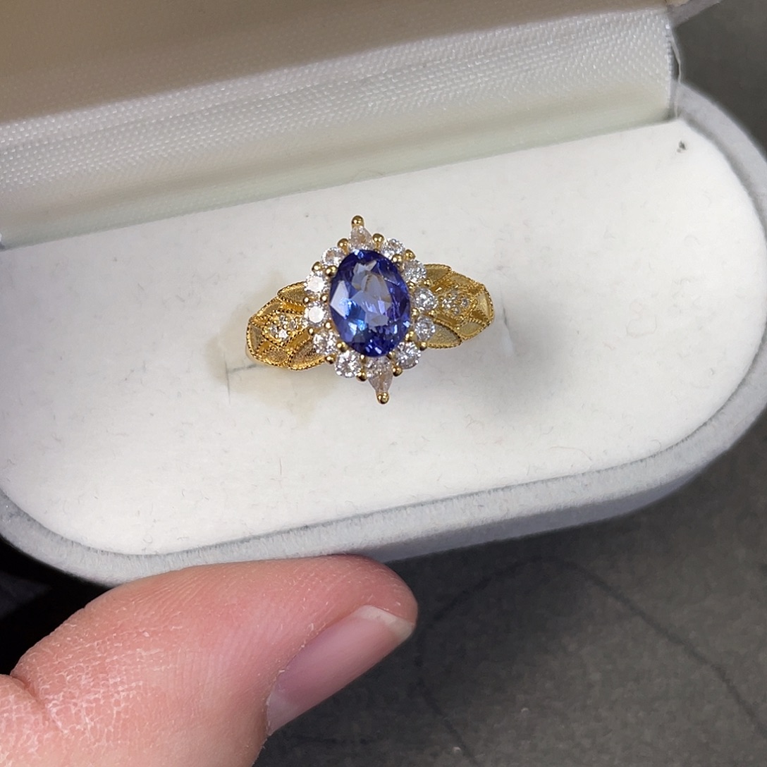 坦桑石戒指银S925镀金镶嵌坦桑石戒指