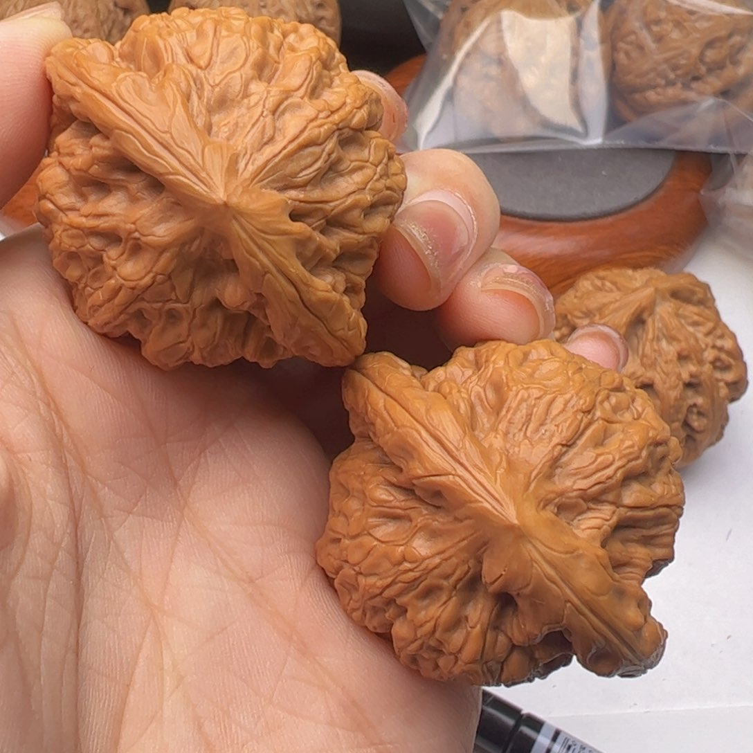 文玩核桃吊坠金公子43