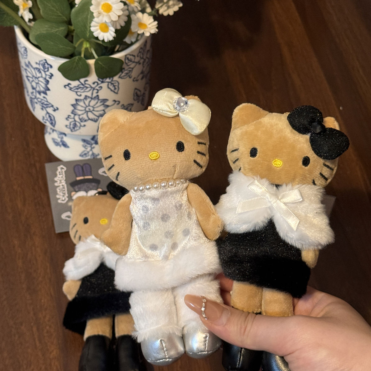 NIC限定长腿kitty包包挂件波点裙小香风秋冬气质包挂饰