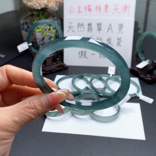 翡翠手镯未镶嵌c***a64尺寸