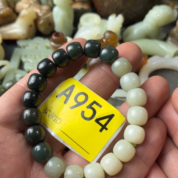 和田玉颈饰未镶嵌枕***秋