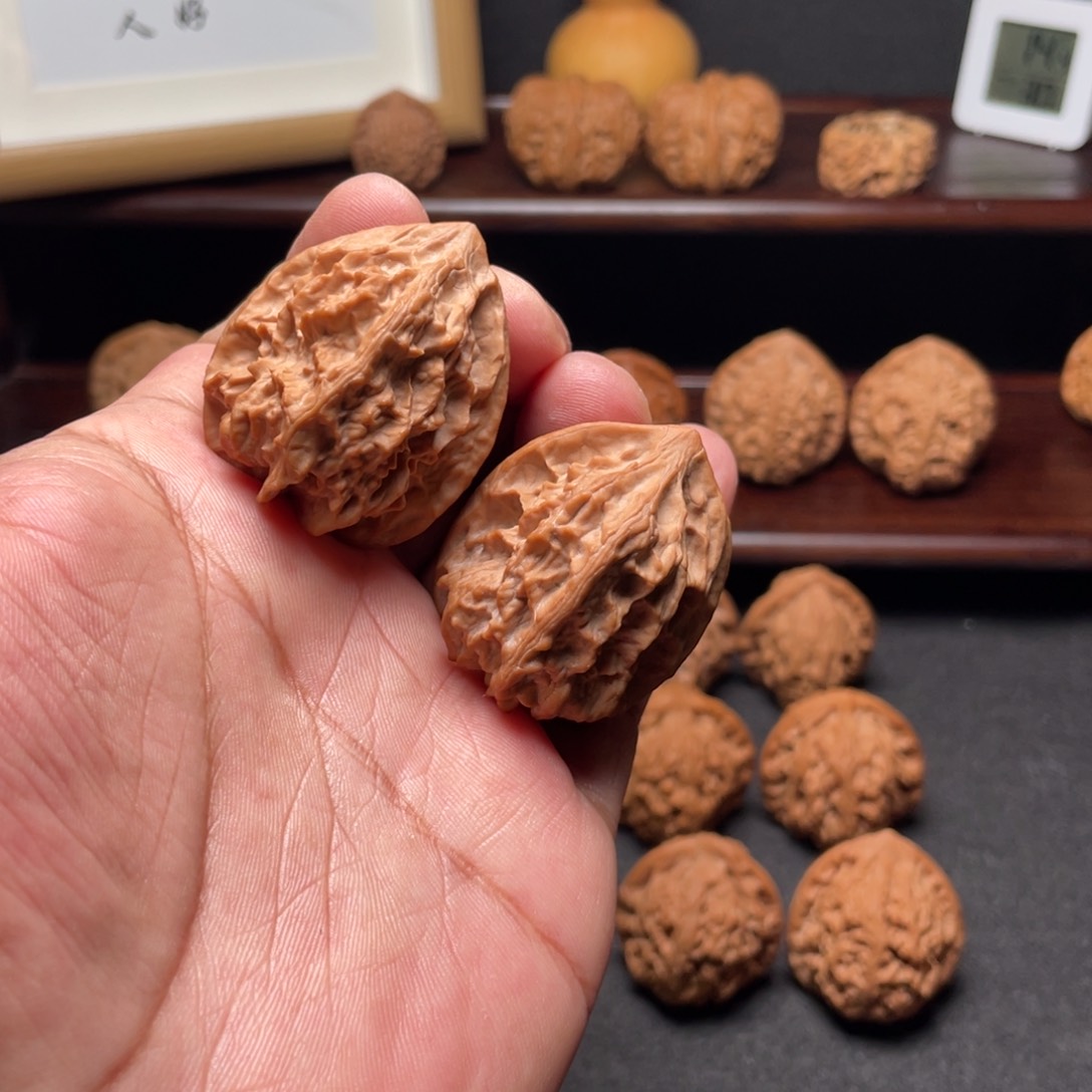 文玩核桃吊坠36龙骨