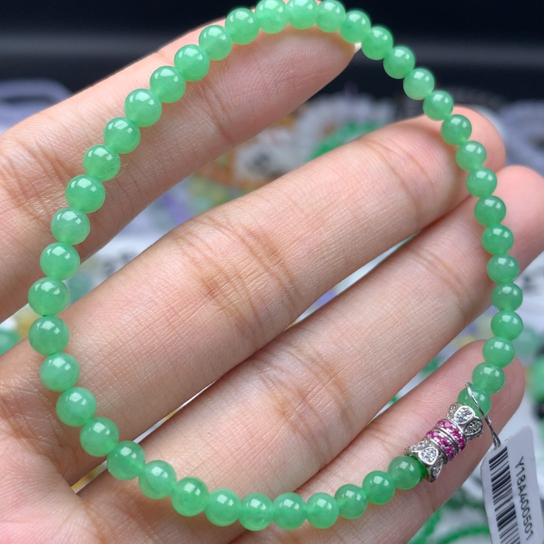 翡翠手链未镶嵌卡