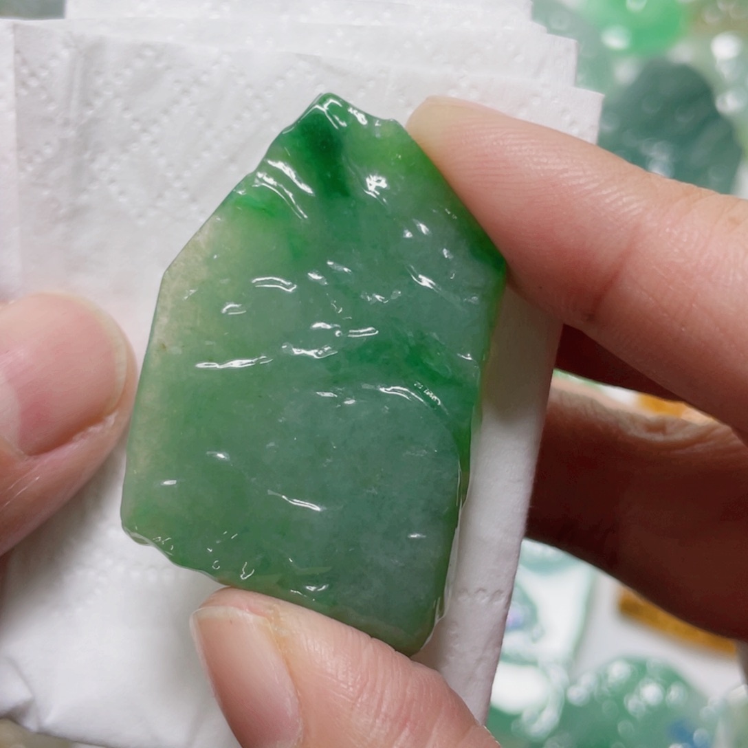 定制翡翠未镶嵌包工