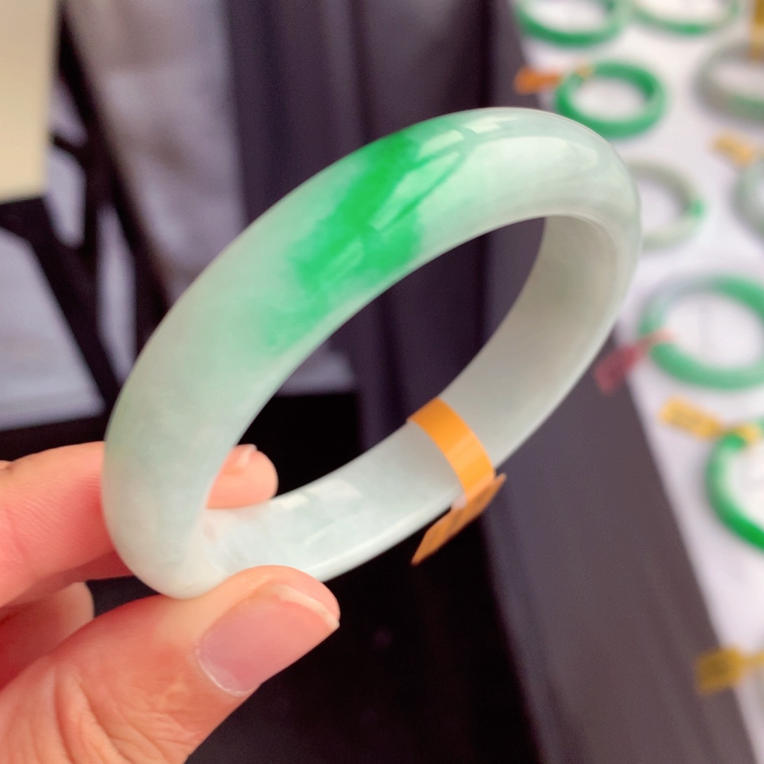 未镶嵌手镯翡翠缅甸翡翠