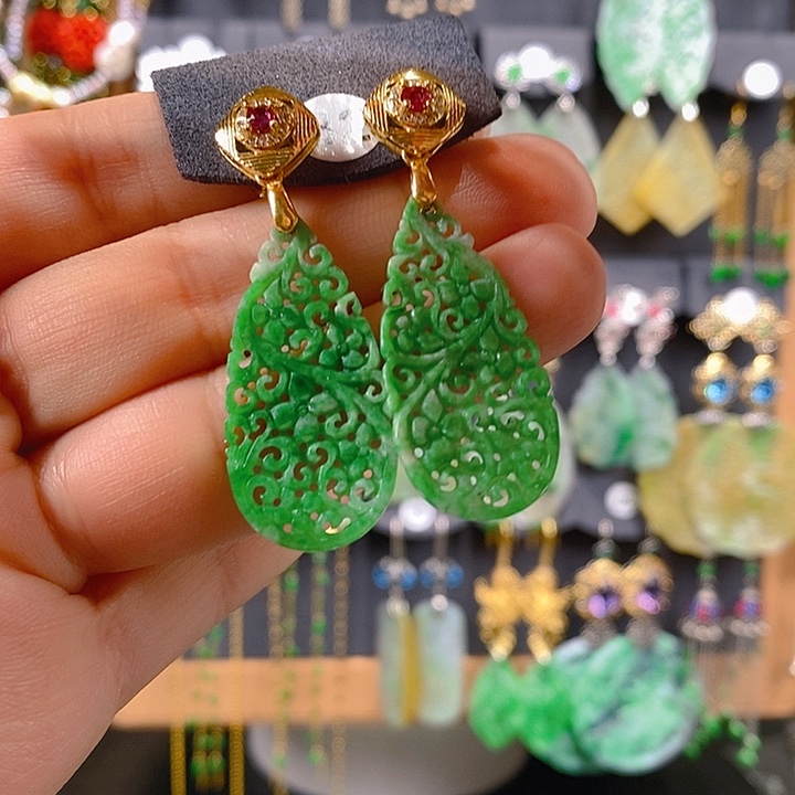 翡翠未镶嵌耳饰翡翠