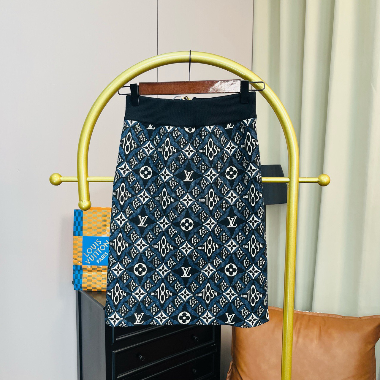 99新 LouisVuitton/路易威登 黑白经典满印半身裙 XS码/99新