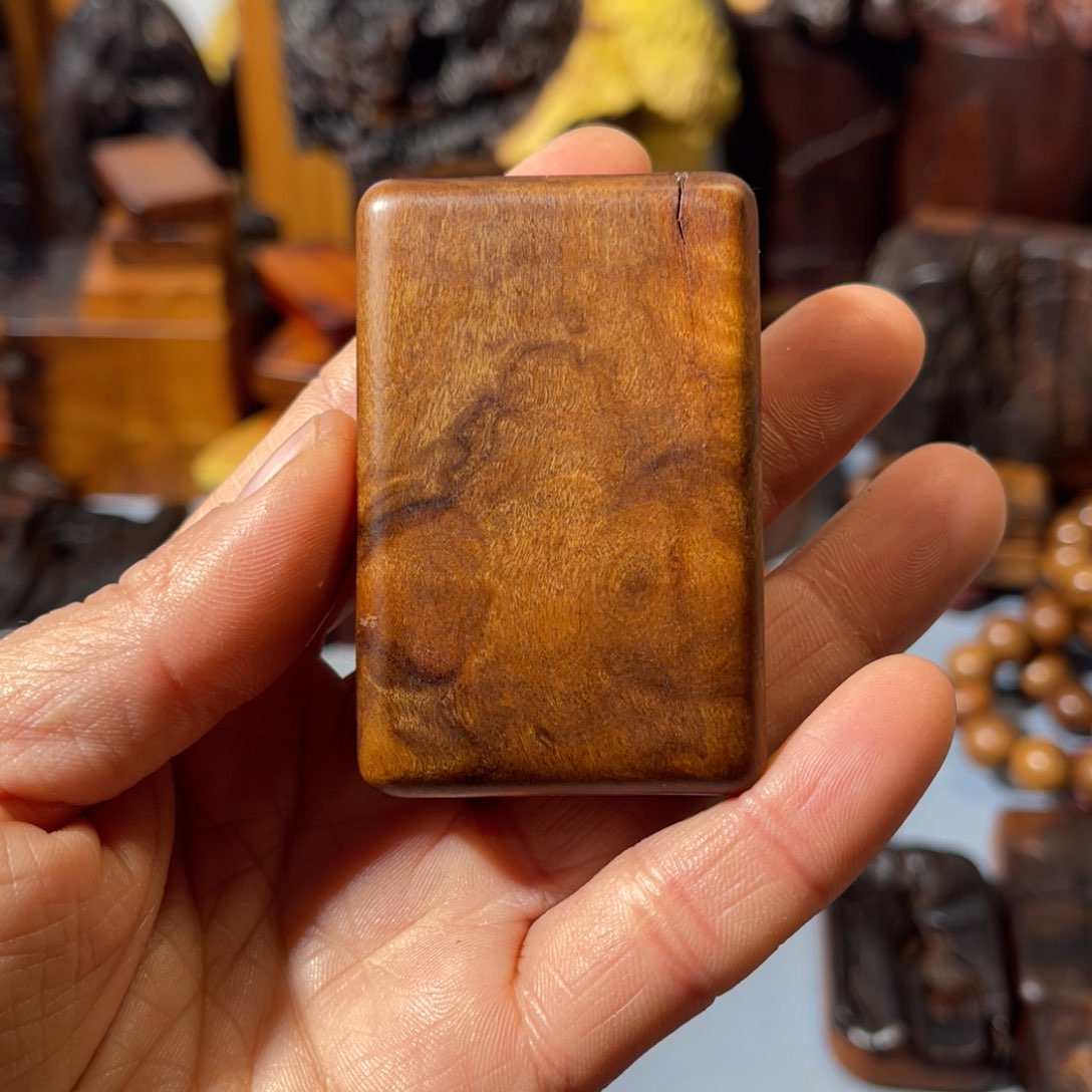 宏****)直播间默认木料1个