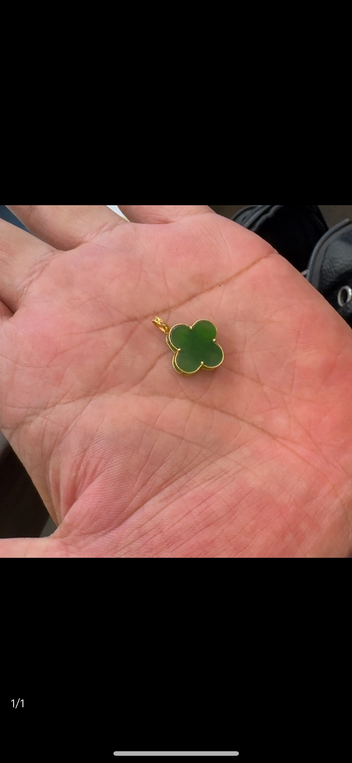 和田玉四叶草吊坠