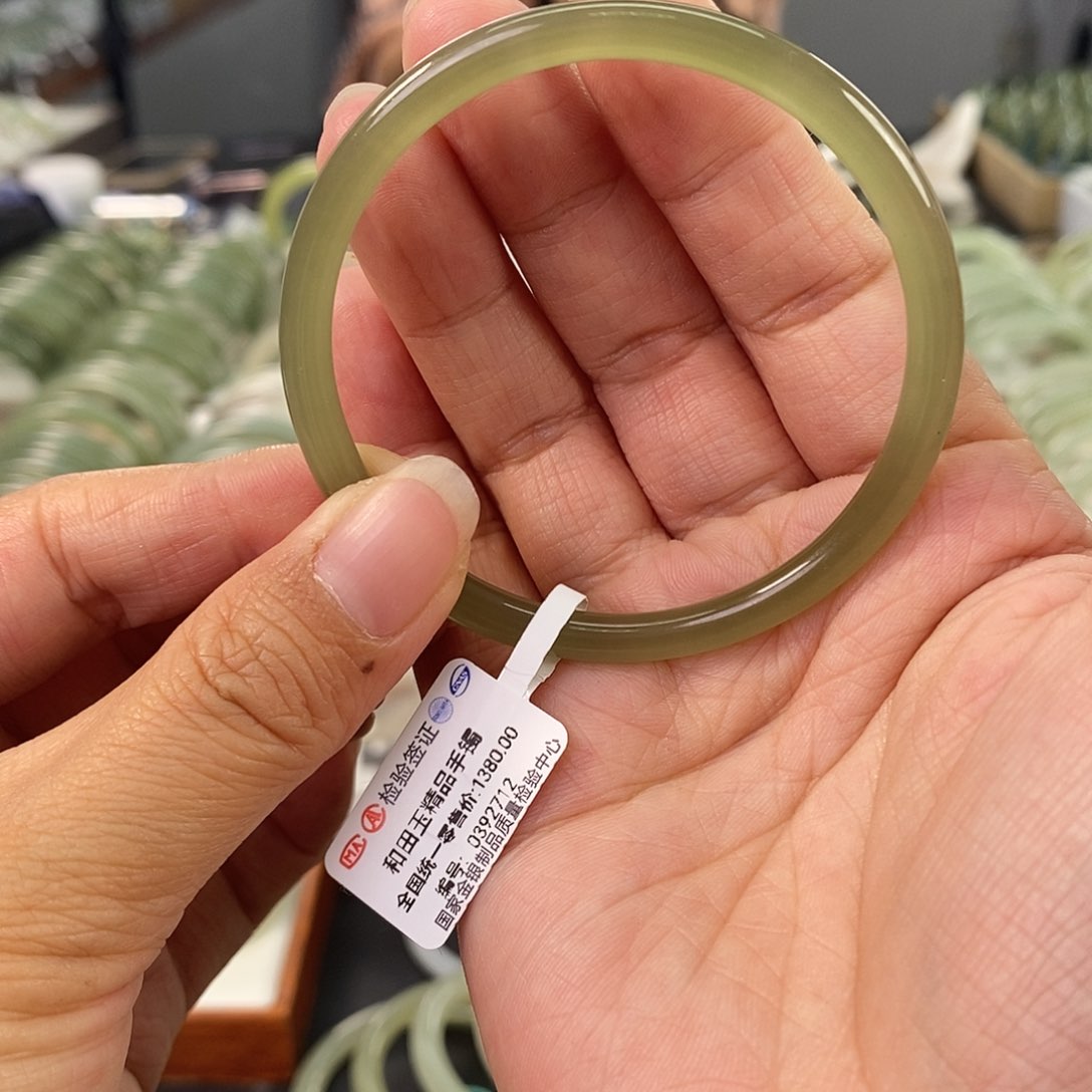 和田玉和田玉手镯53未镶嵌