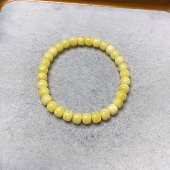 蜜蜡裸石未镶嵌手串