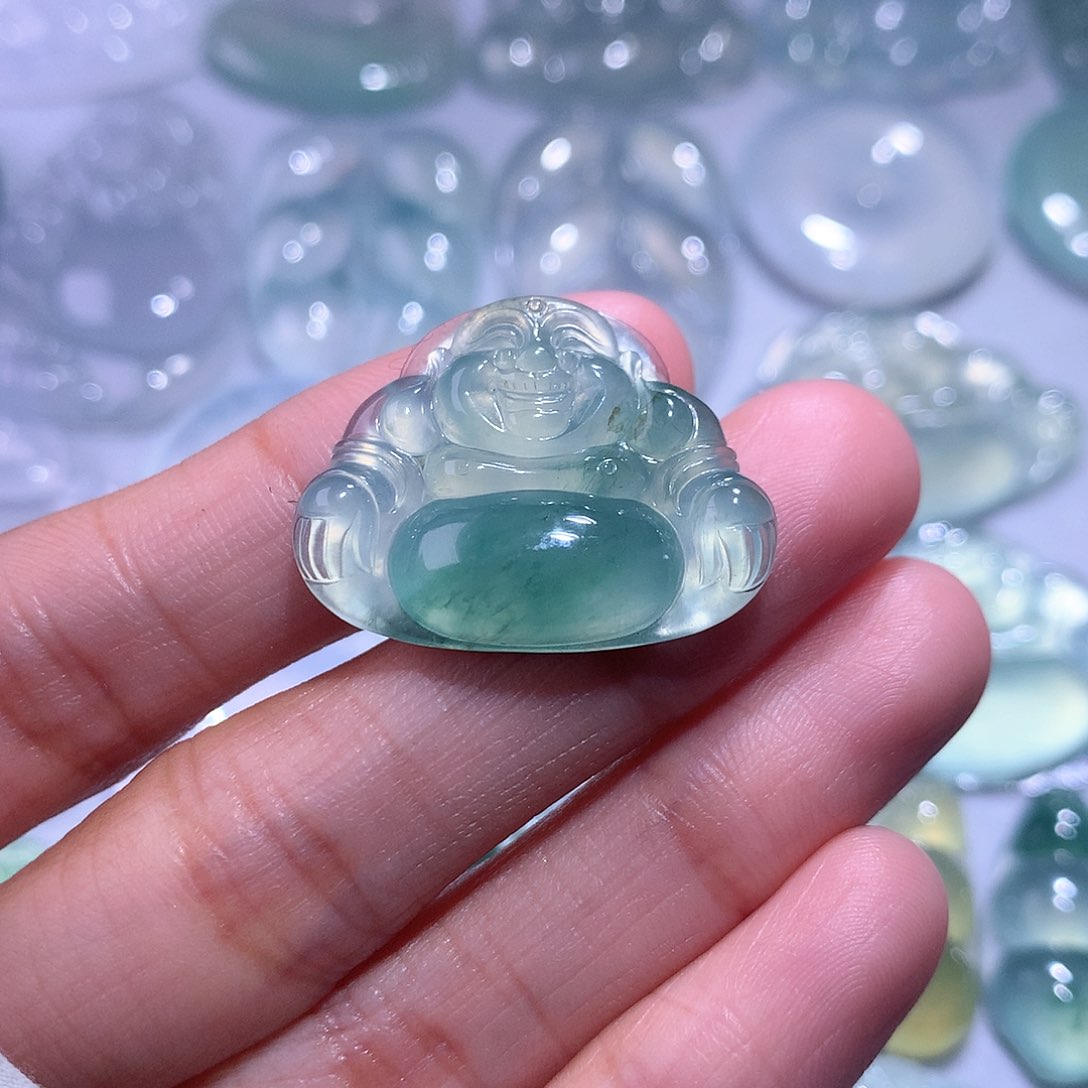 【闪购商品】翡翠颈饰未镶嵌佛