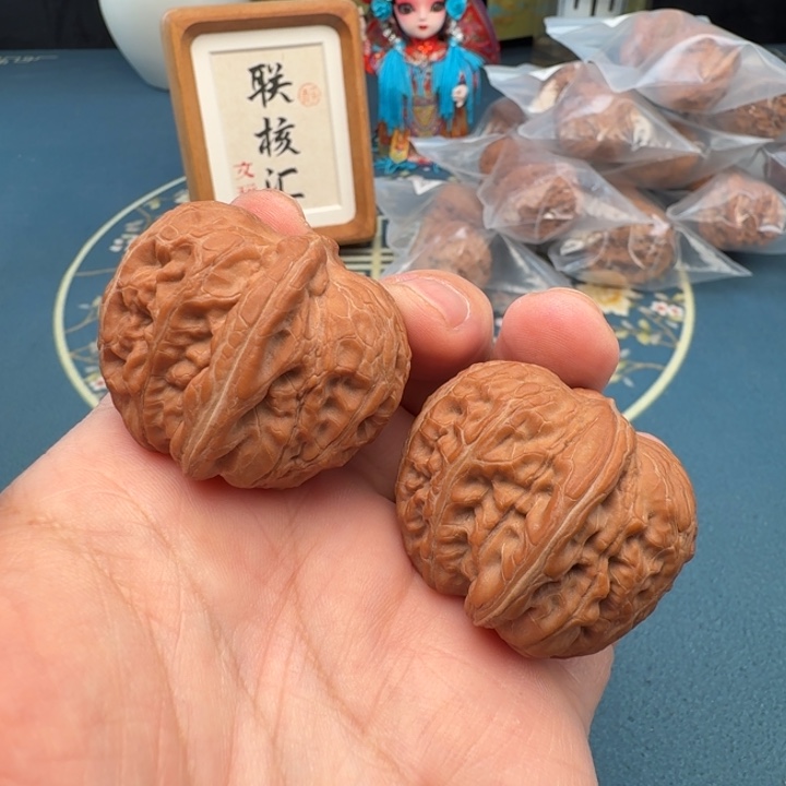 文玩核桃吊坠40.5 全品 高桩元宝 44克