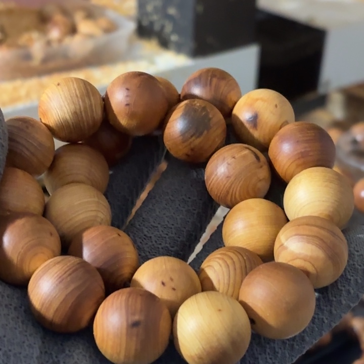 李***宽柏木黑油2.0手持瑕疵