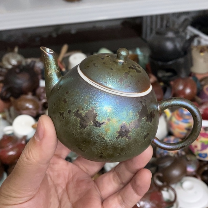 陶瓷艺术品及陶瓷壶