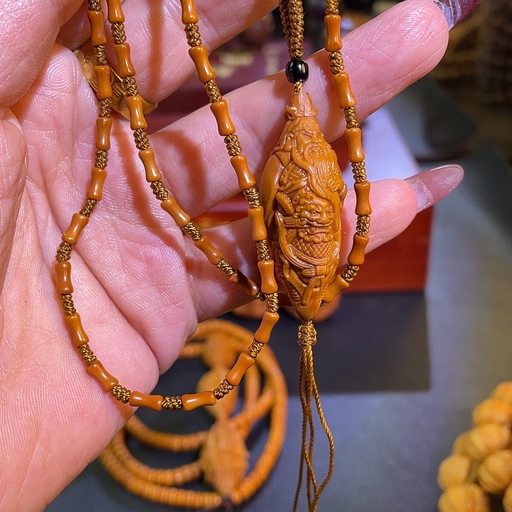 猴头核桃吊坠橄榄核