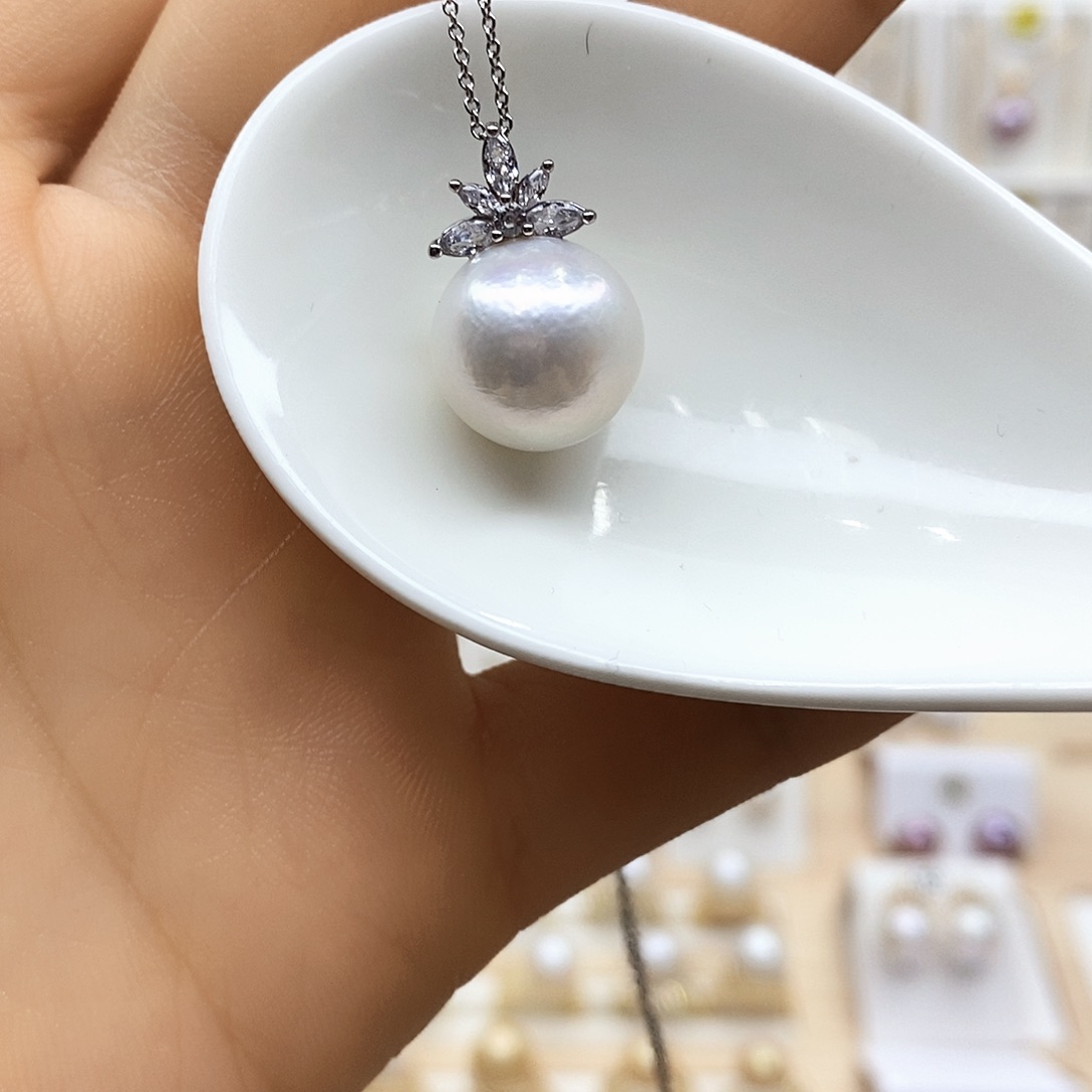 淡水珍珠颈饰合金