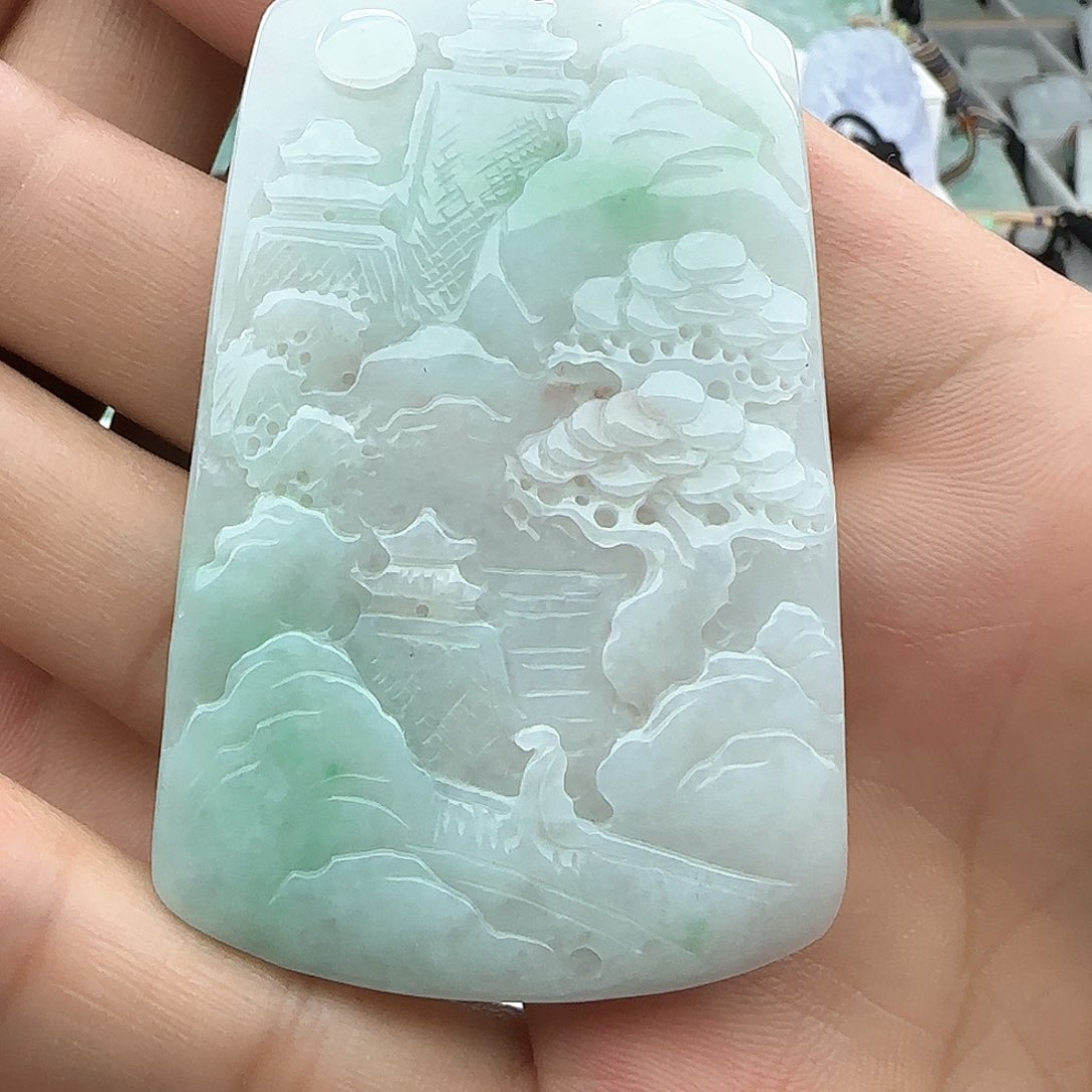 翡翠颈饰未镶嵌翡翠