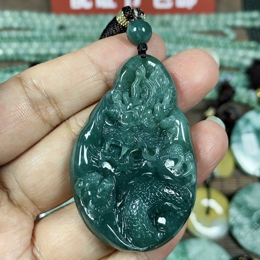 【闪购商品】翡翠颈饰未镶嵌玉吊坠翡翠玉随性龙牌