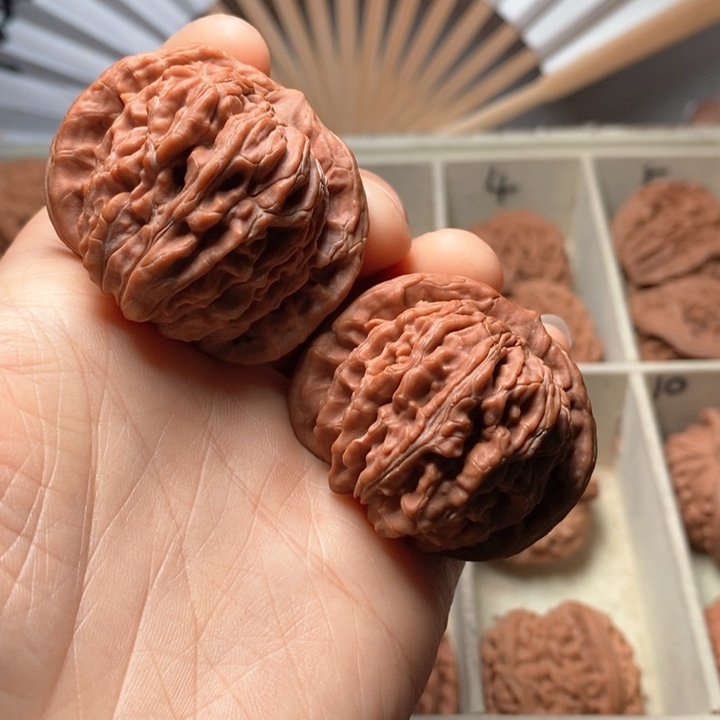 文玩核桃吊坠奥**牛四座楼