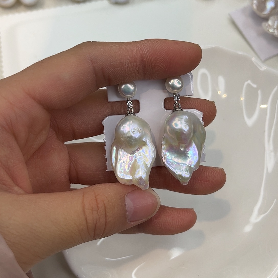 淡水珍珠合金耳饰