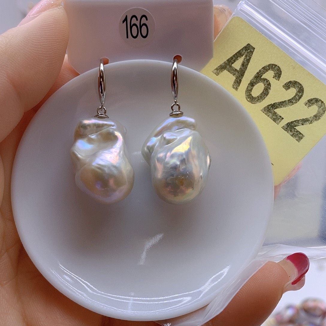 淡水珍珠耳饰未镶嵌清****）