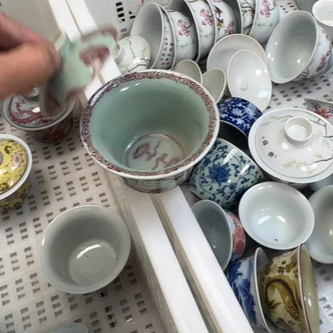 杯清釉釉里红穿云龙两才盖碗