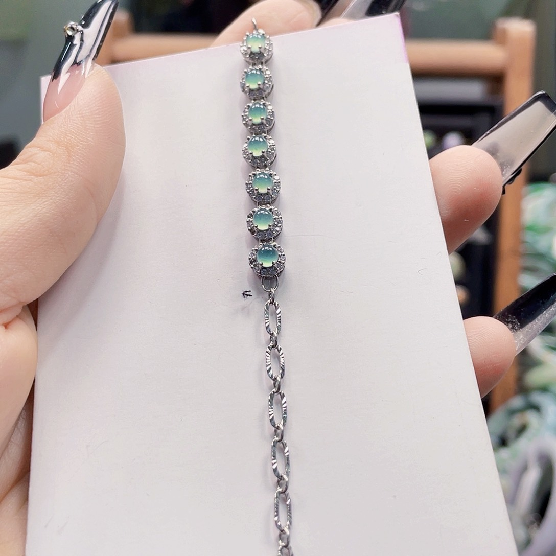 翡翠未镶嵌颈饰天然翡翠Ａ货