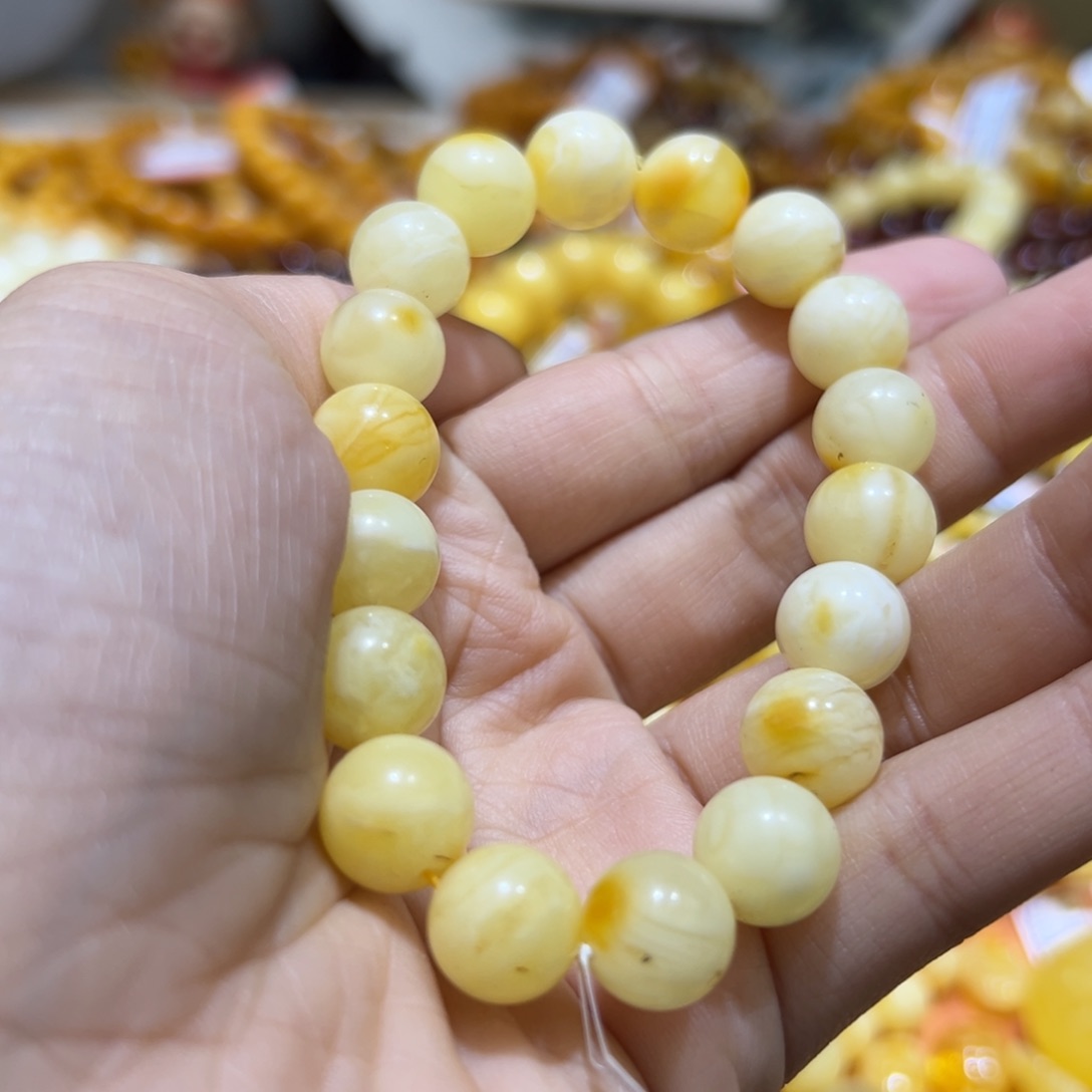 琥珀珠宝奇石未镶嵌