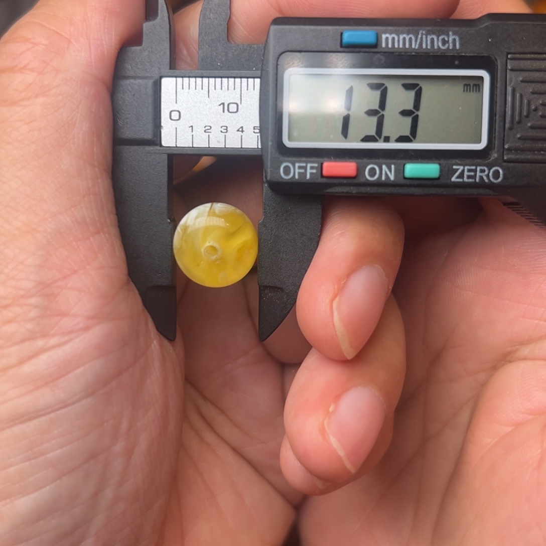 蜜蜡未镶嵌吊坠(不含链)