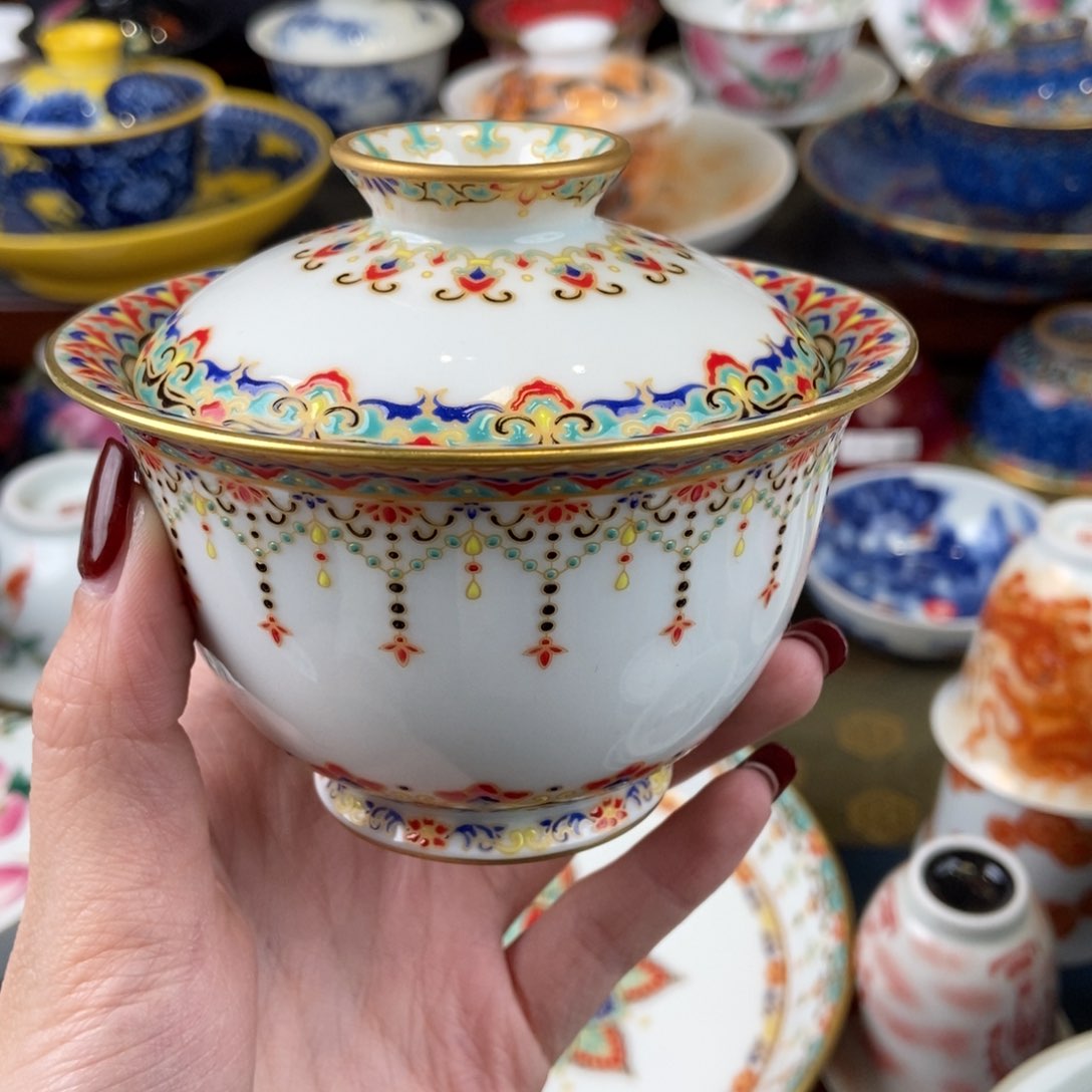 陶瓷艺术家的作品是一种非常高兴的事