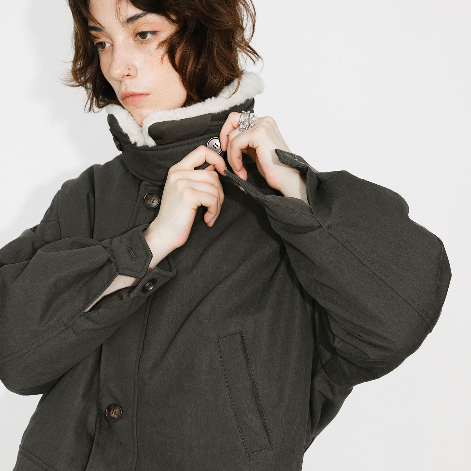 CUBIC 复古羊羔毛领休闲短款宽松廓形保暖百搭羽绒服