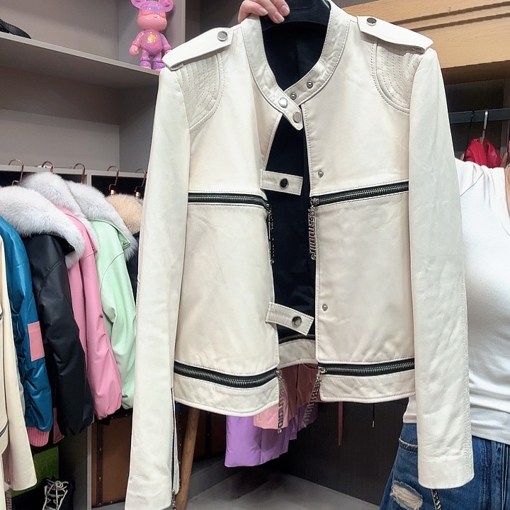 白色立领机车女装皮衣
